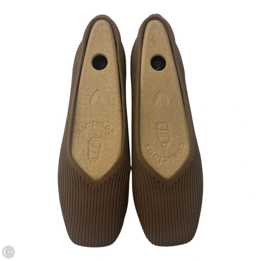 Shoes Flats By Vivaia In Brown, Size: 9.5