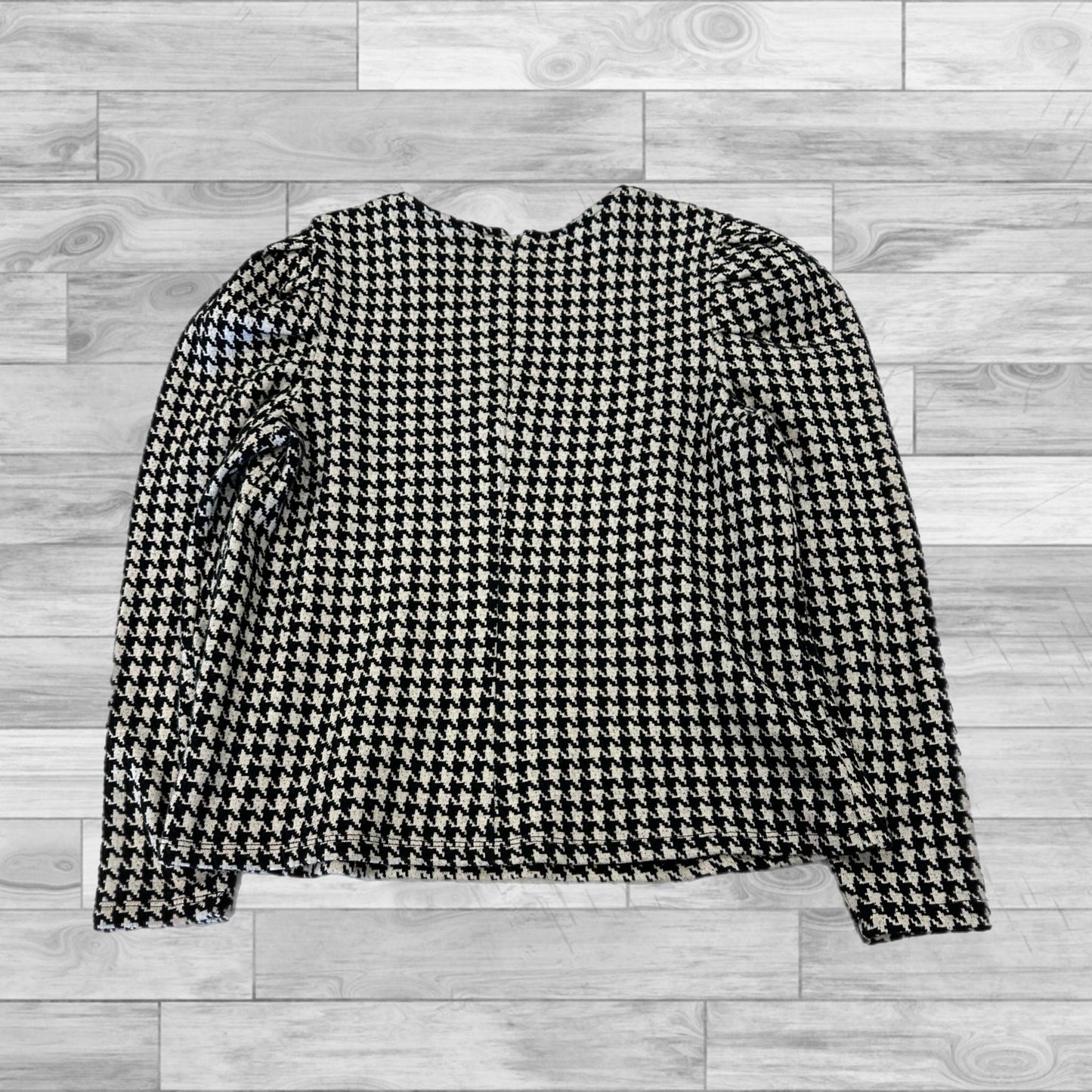 Top Long Sleeve By Who What Wear In Black White, Size: S