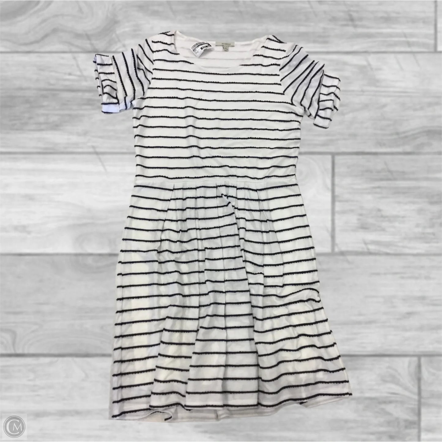 Dress Casual Short By Bordeaux In White, Size: Xl
