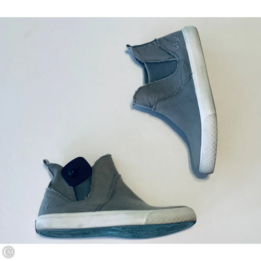Shoes Flats By Blowfish In Grey, Size: 6.5