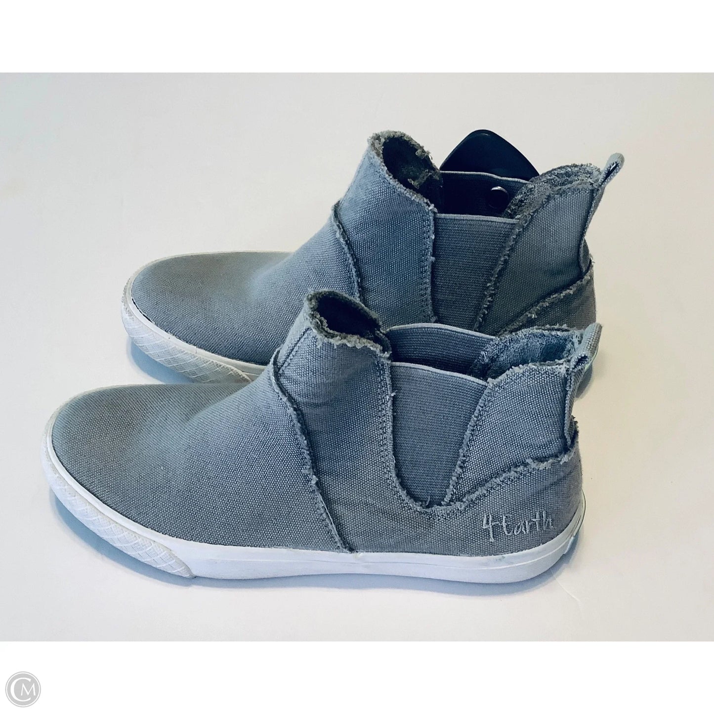 Shoes Flats By Blowfish In Grey, Size: 6.5