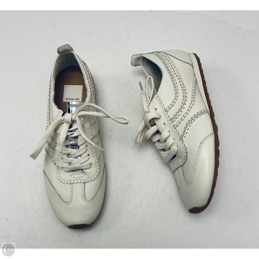 Shoes Flats By Dolce Vita In Cream, Size: 7