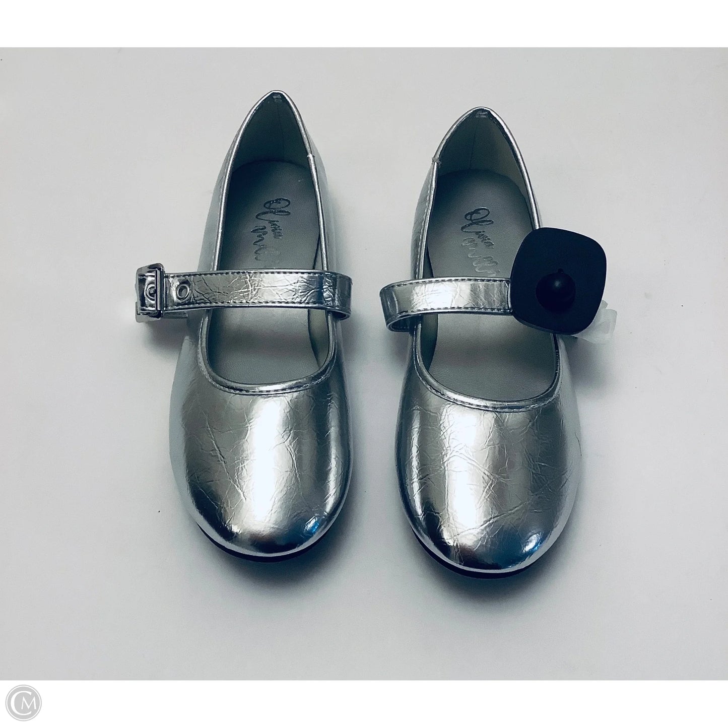 Shoes Flats By Olivia Miller In Silver, Size: 6.5