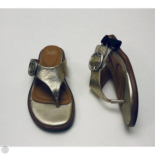Sandals Flats By Sofft In Gold, Size: 7.5
