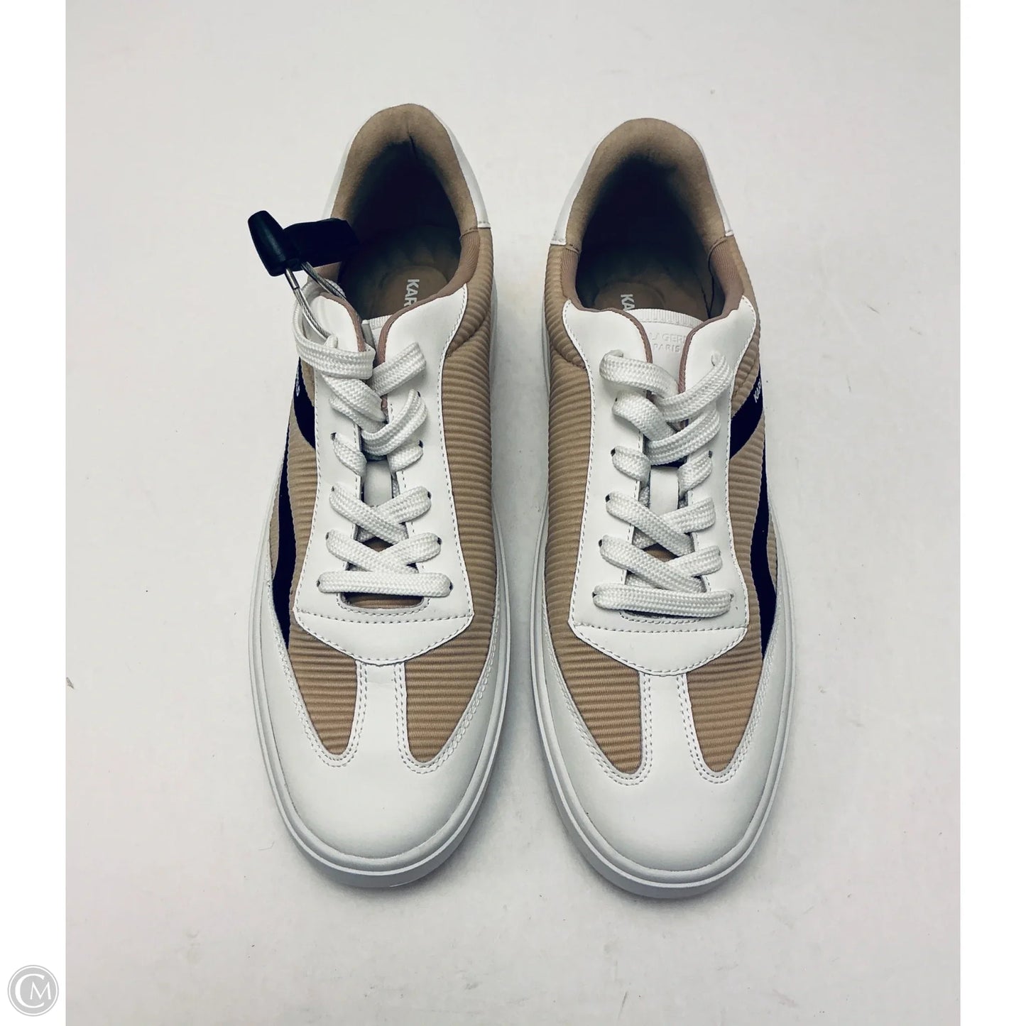 Shoes Designer By Karl Lagerfeld In White, Size: 11