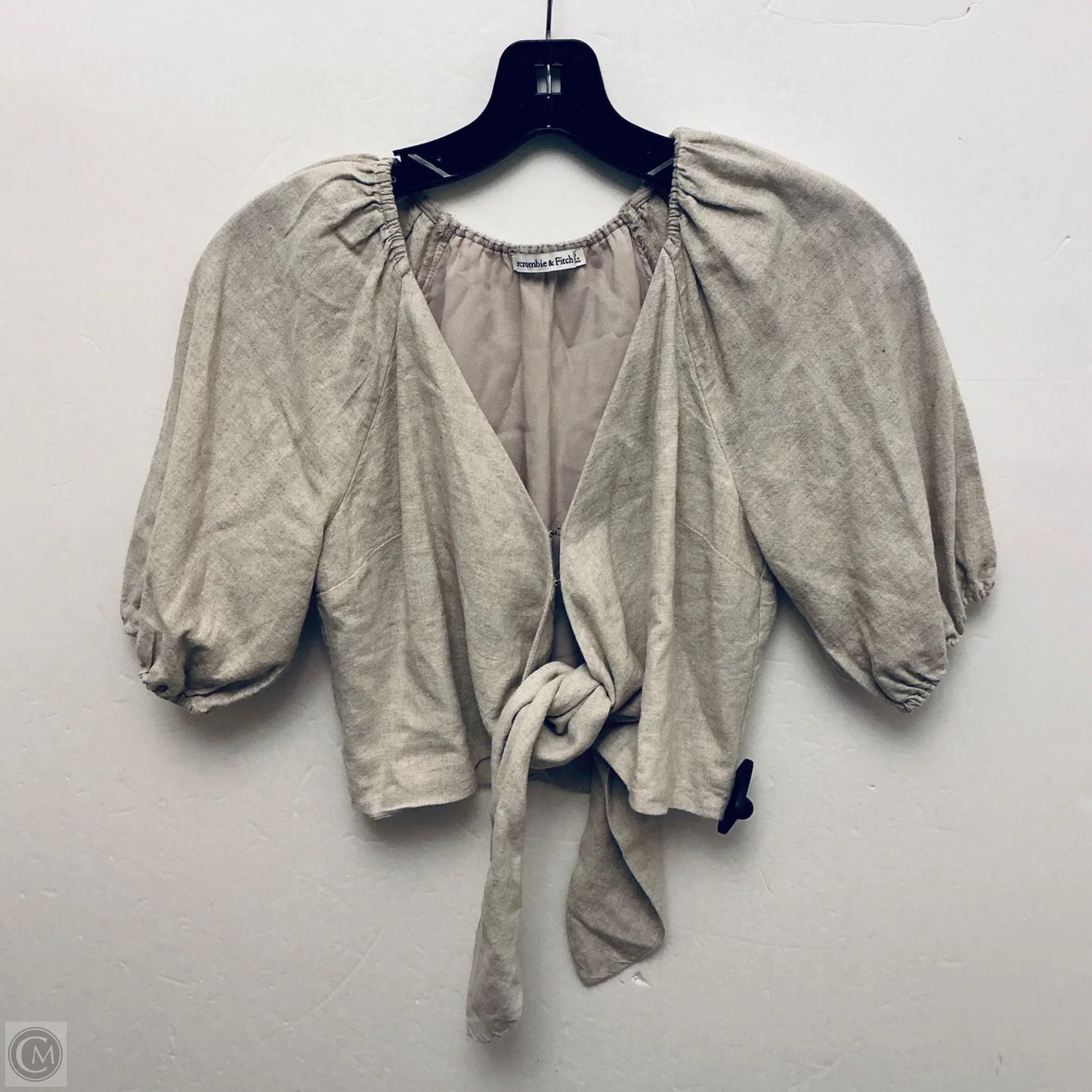 Top Short Sleeve By Abercrombie And Fitch In Tan, Size: Xs