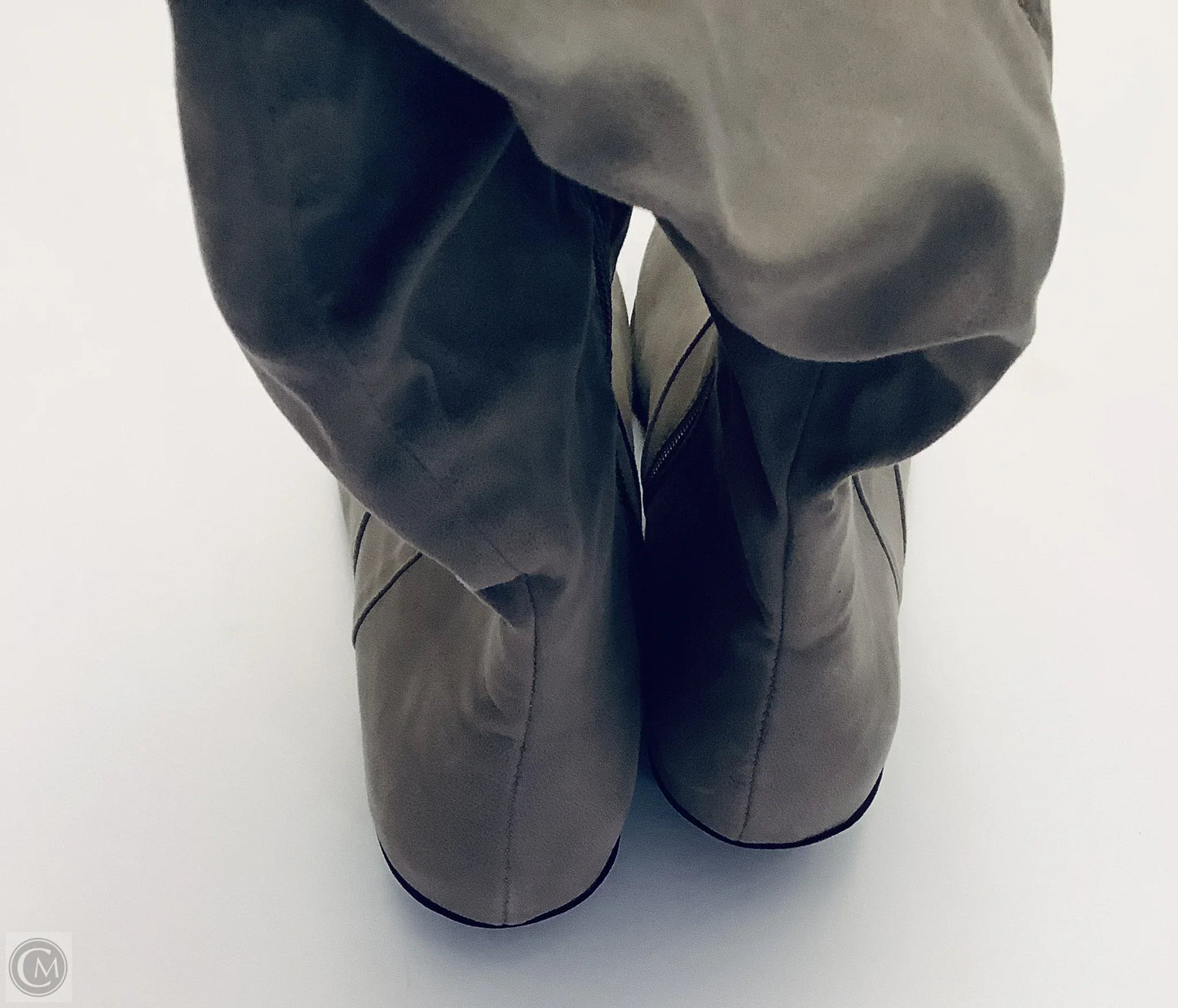 Boots Mid-calf Flats By White Mountain  Size: 10