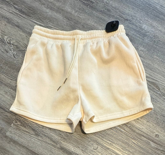 Shorts By Clothes Mentor  Size: L