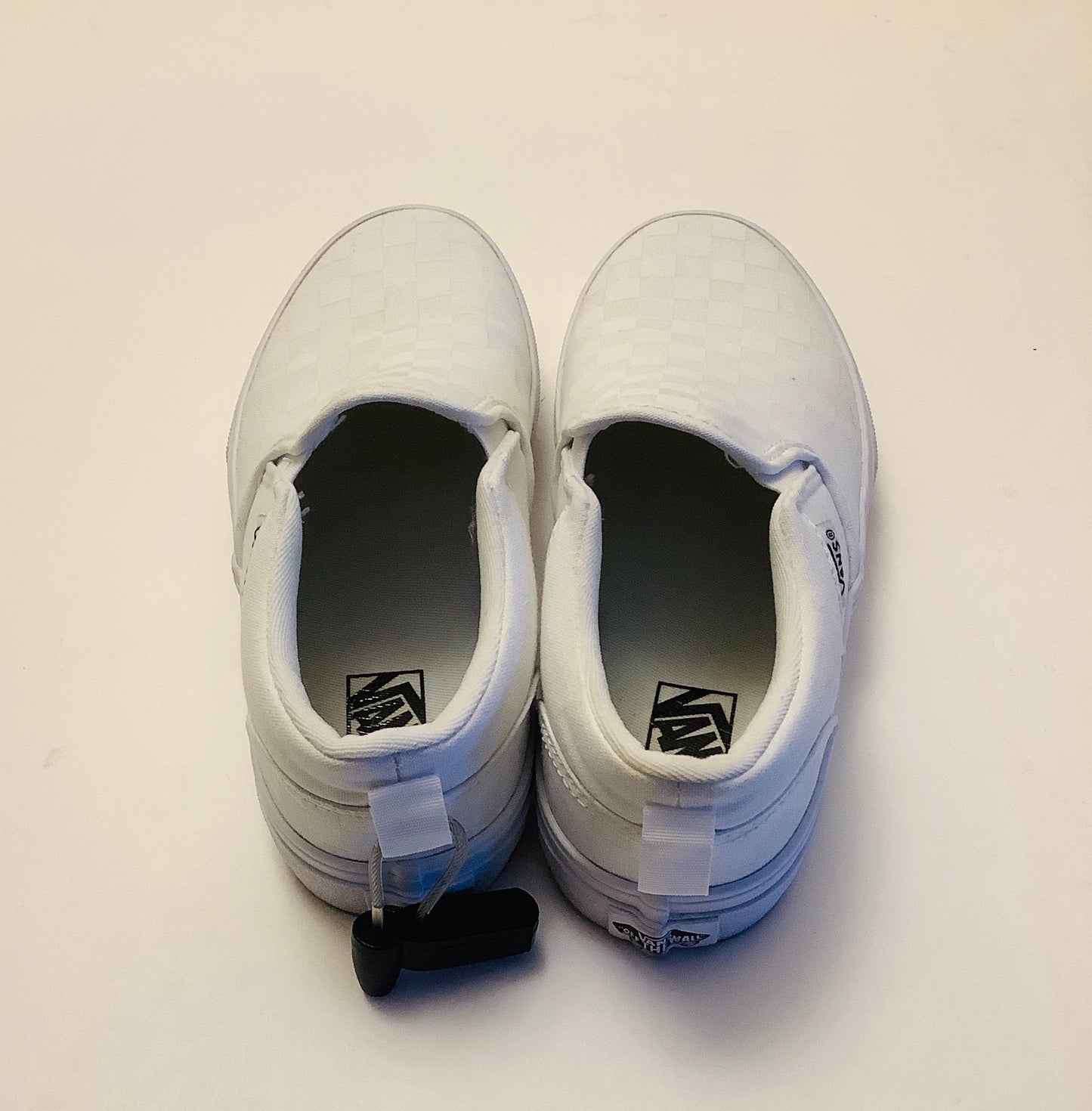 Shoes Sneakers By Vans In White, Size: 6