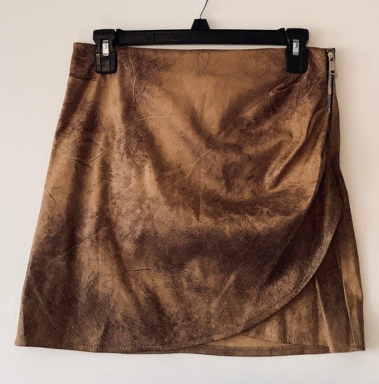 Skirt Mini & Short By Cmf In Brown, Size: M