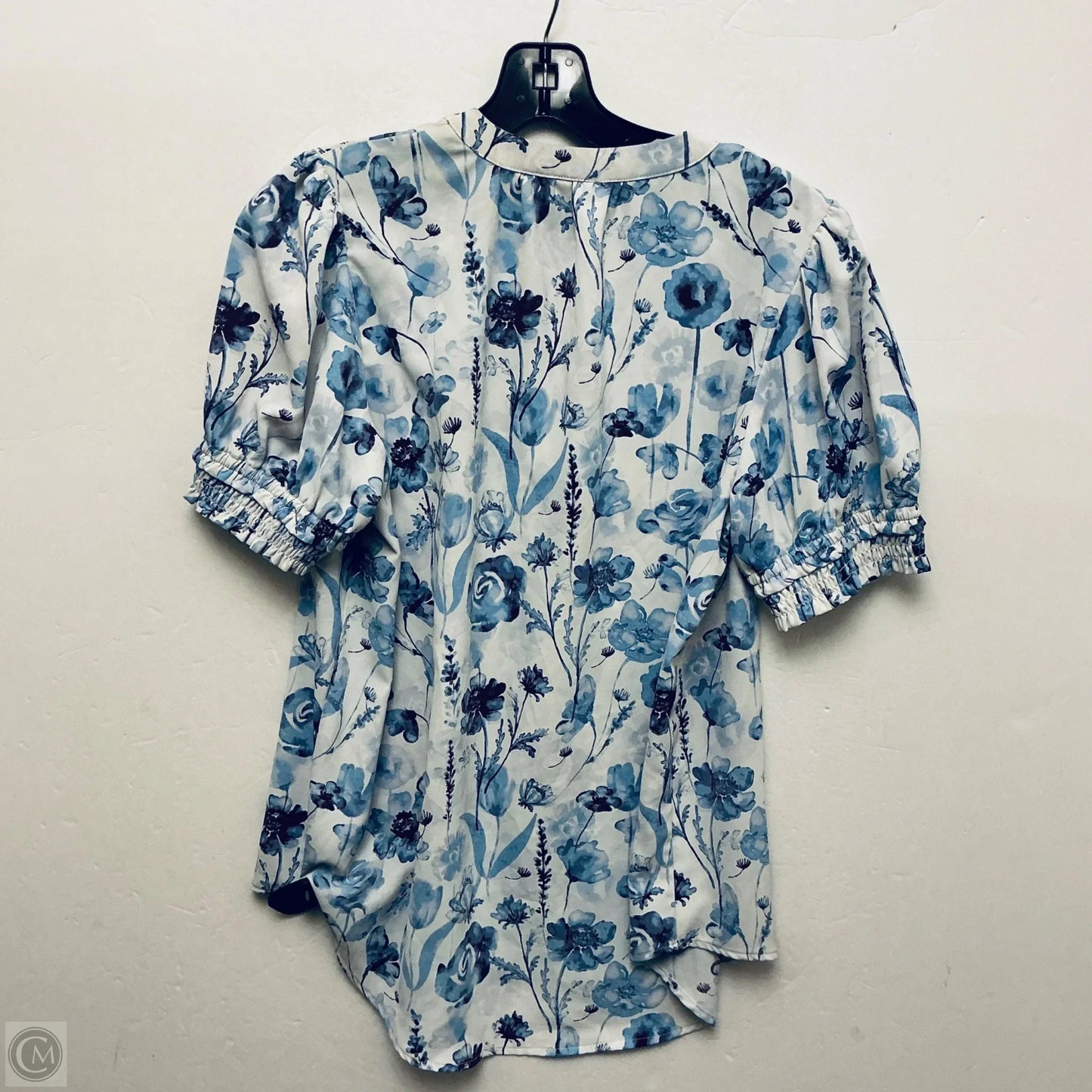 Top Short Sleeve By Cato In Floral Print, Size: M