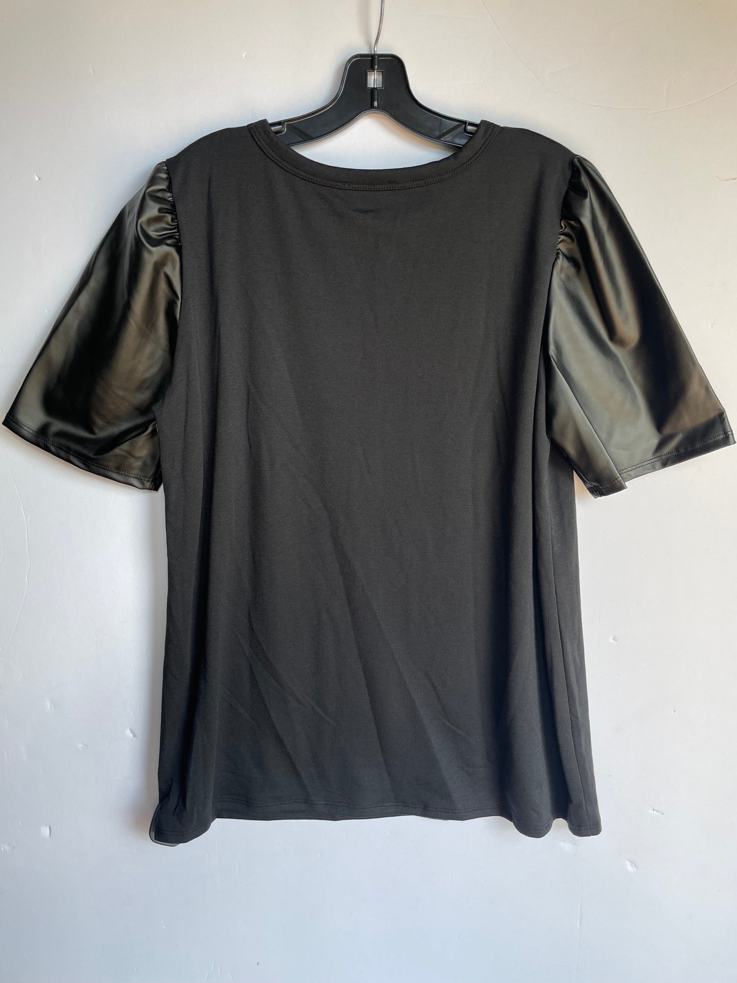 Black Top Short Sleeve Heimish Usa, Size 2x