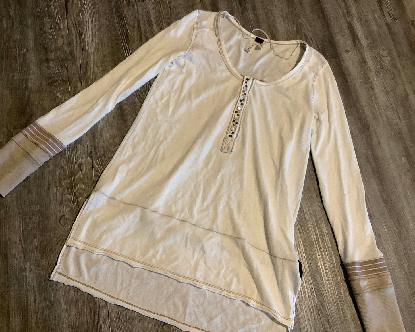 Top Long Sleeve By We The Free In Cream, Size: Xs