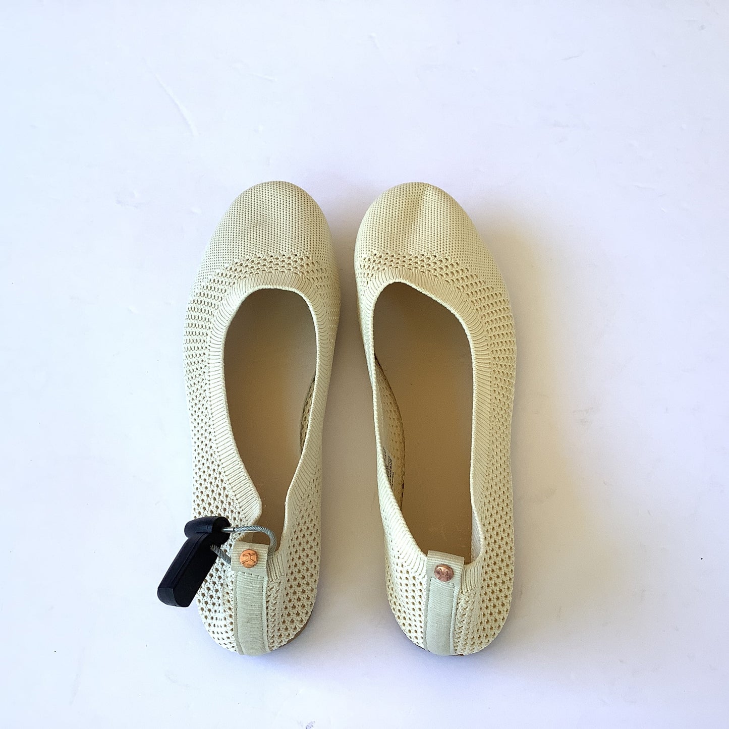 Shoes Flats By Danskin In White, Size: 8.5