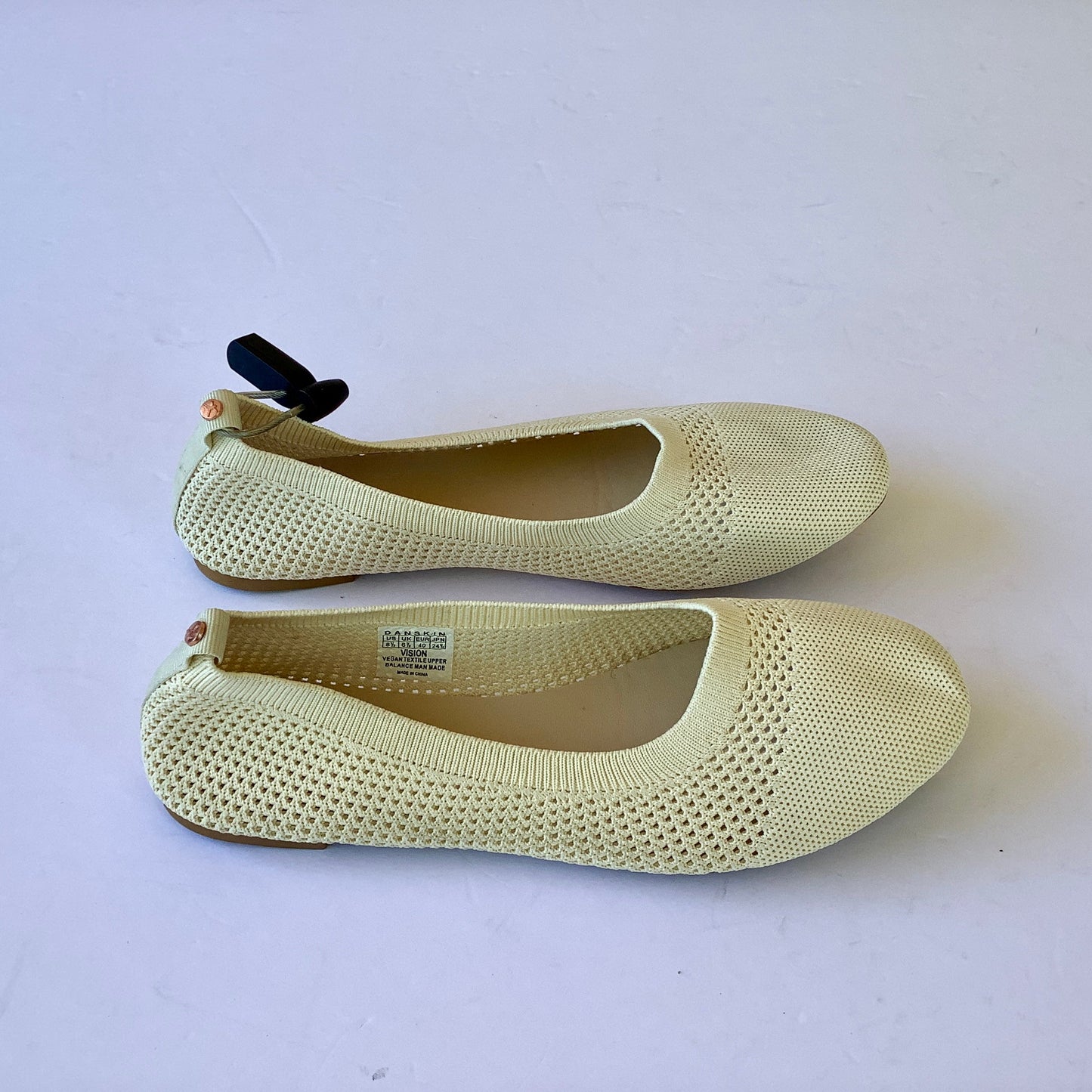 Shoes Flats By Danskin In White, Size: 8.5