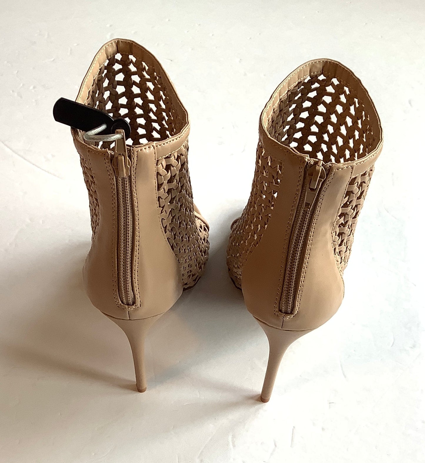 Shoes Heels Stiletto By Cme In Beige, Size: 10