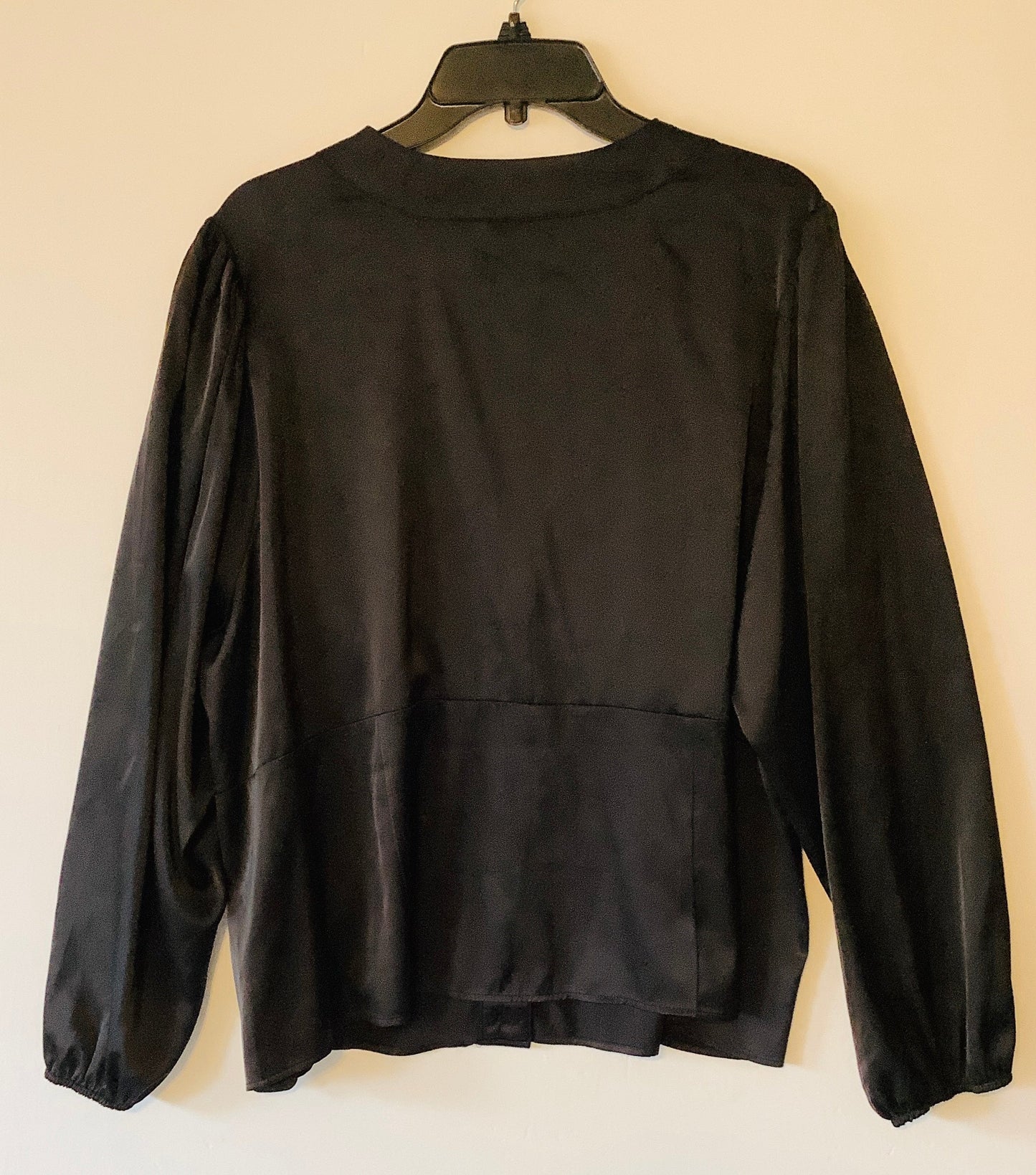 Top Long Sleeve By Torrid In Black, Size: 3x