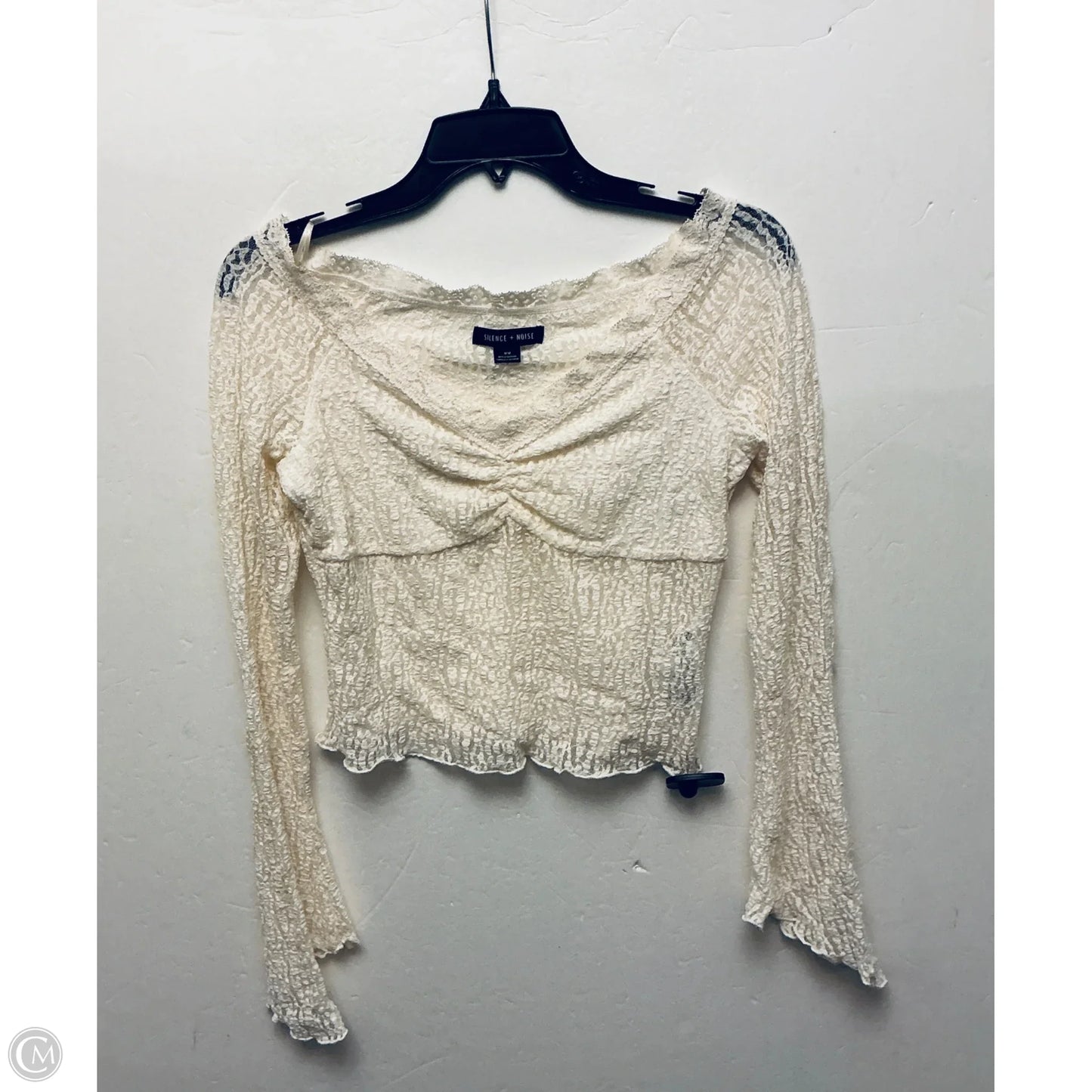 Top Long Sleeve By Silence And Noise In Cream, Size: M