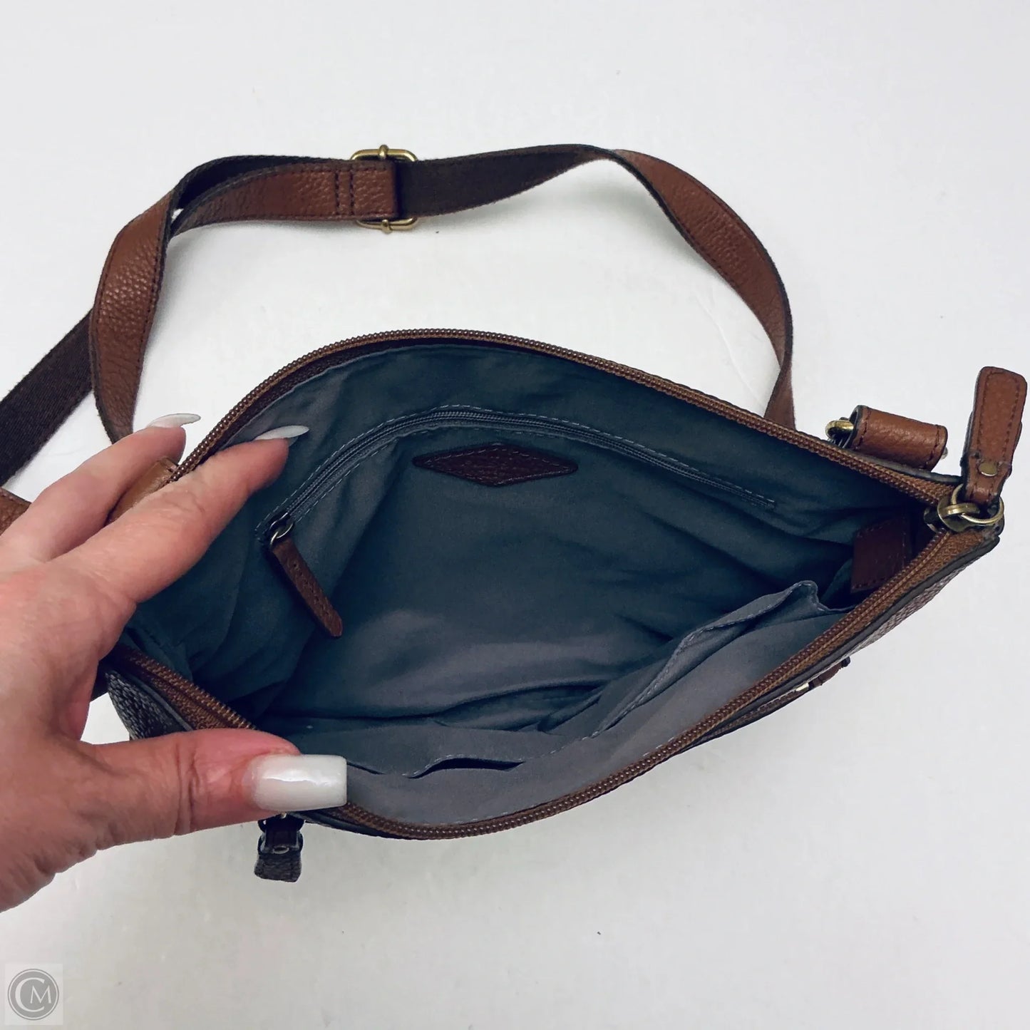 Crossbody By Fossil, Size: Medium