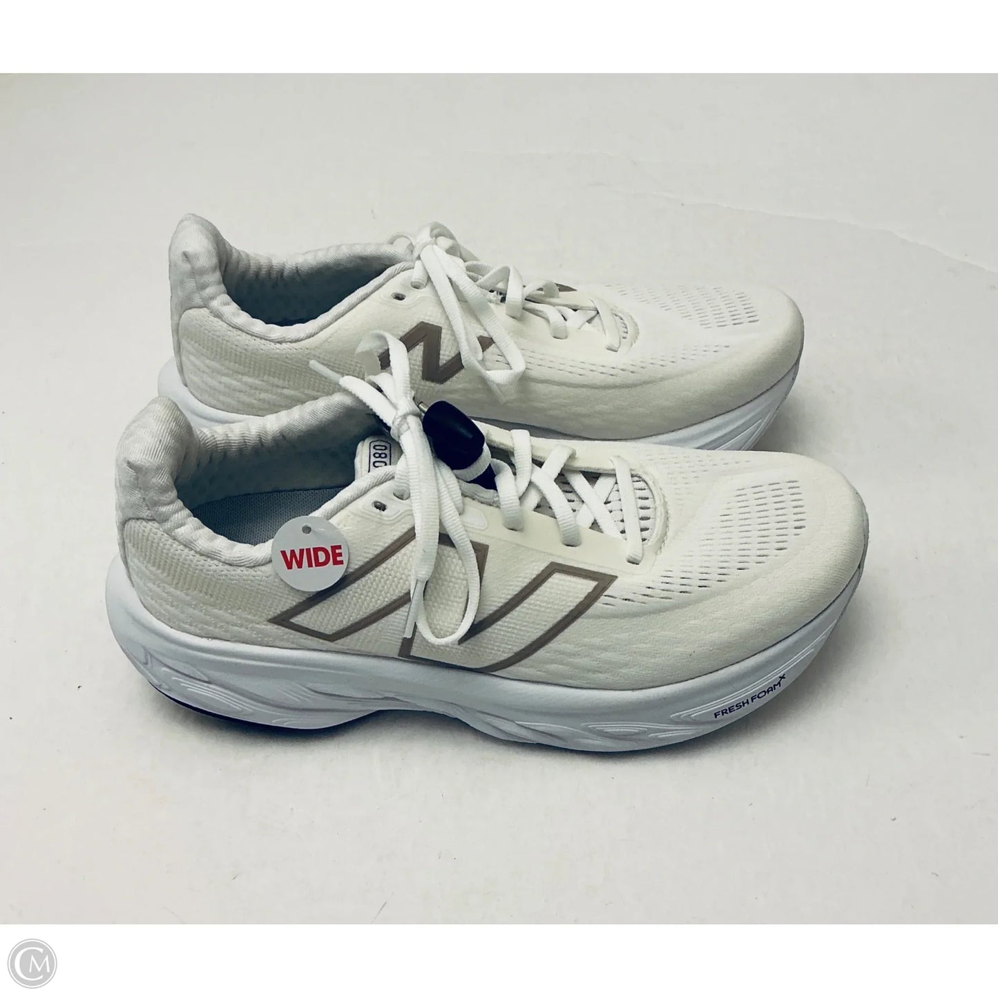 Shoes Athletic By New Balance In White, Size: 9