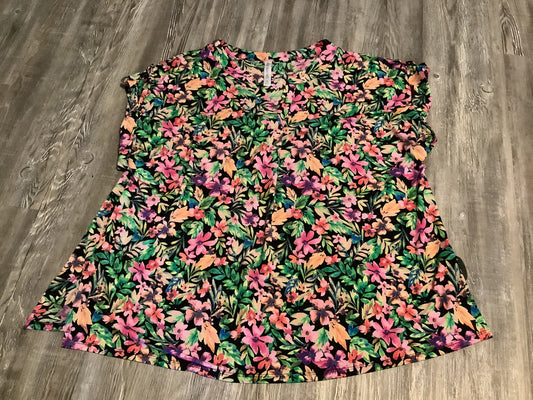 Top Short Sleeve By Cmc In Tropical Print, Size: 2x