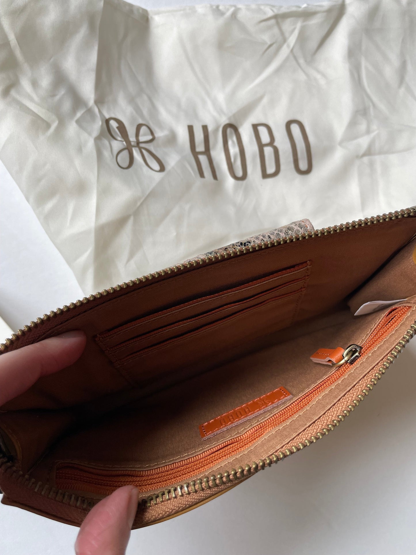 Wristlet Leather By Hobo Intl, Size: Medium