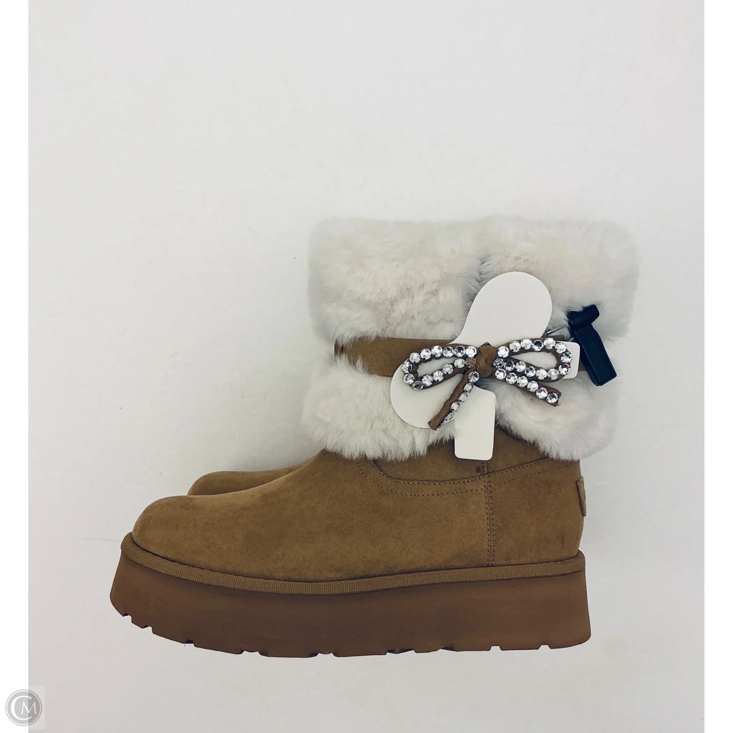 Boots Ankle Flats By Guess In Tan & White, Size: 8