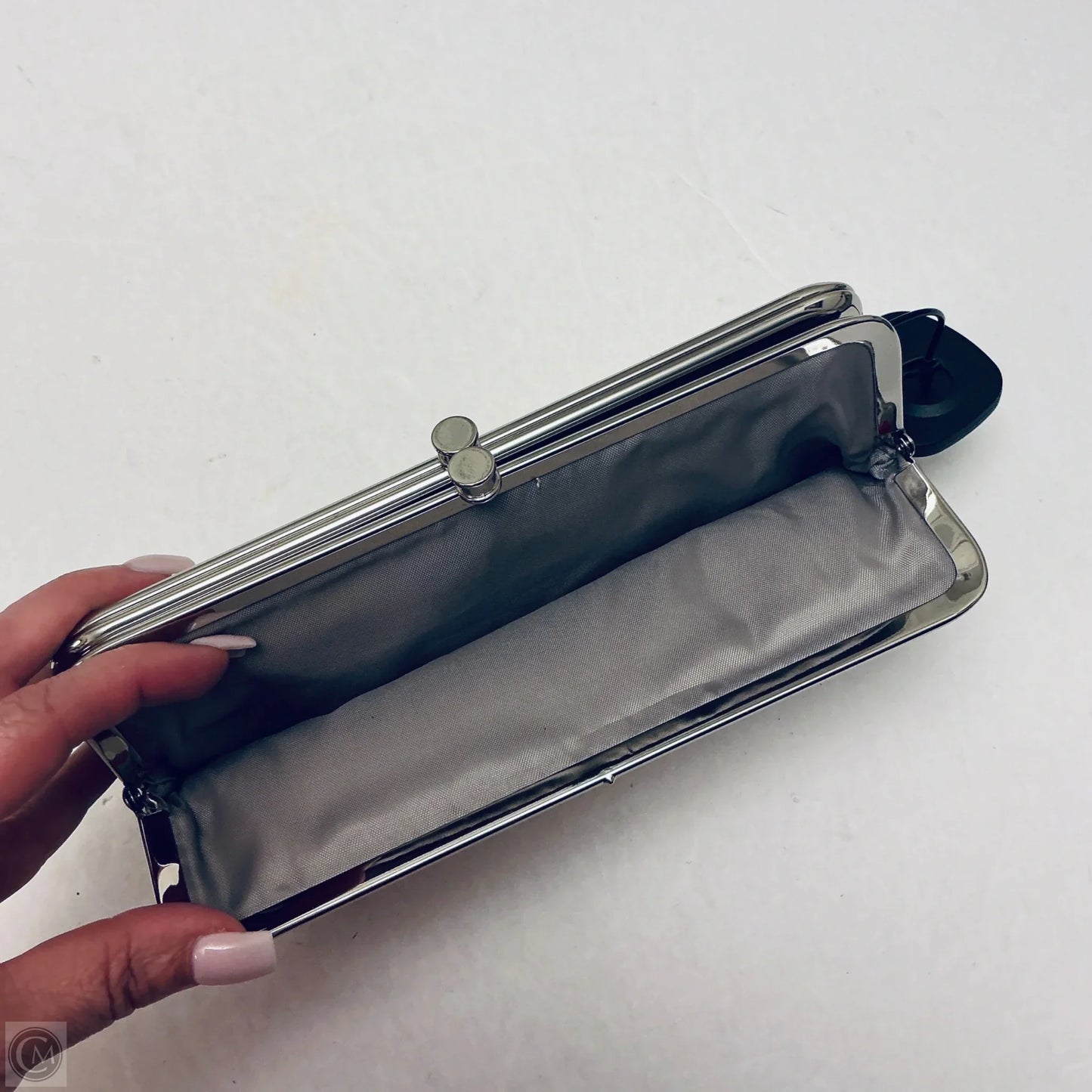 Wallet By Clothes Mentor, Size: Medium
