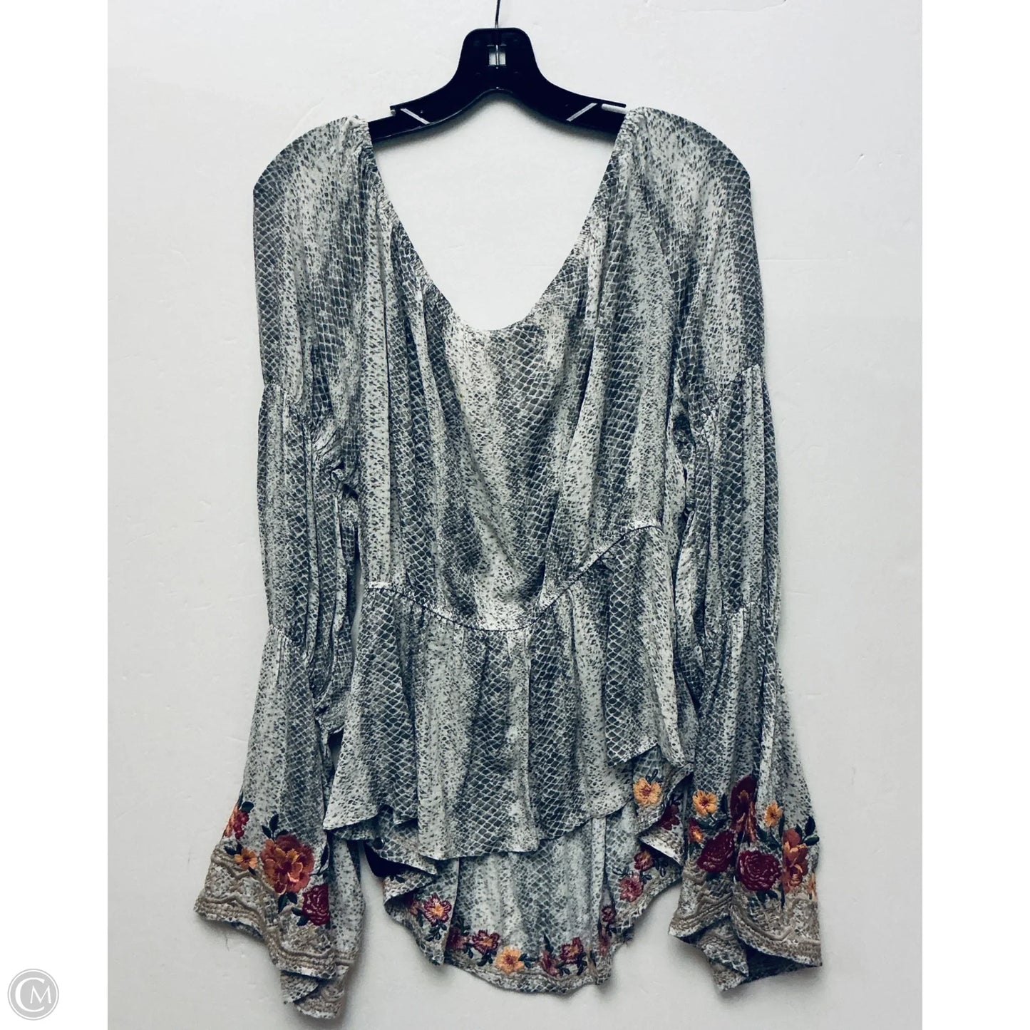 Top Long Sleeve By Savanna Jane In Snakeskin Print, Size: 3x