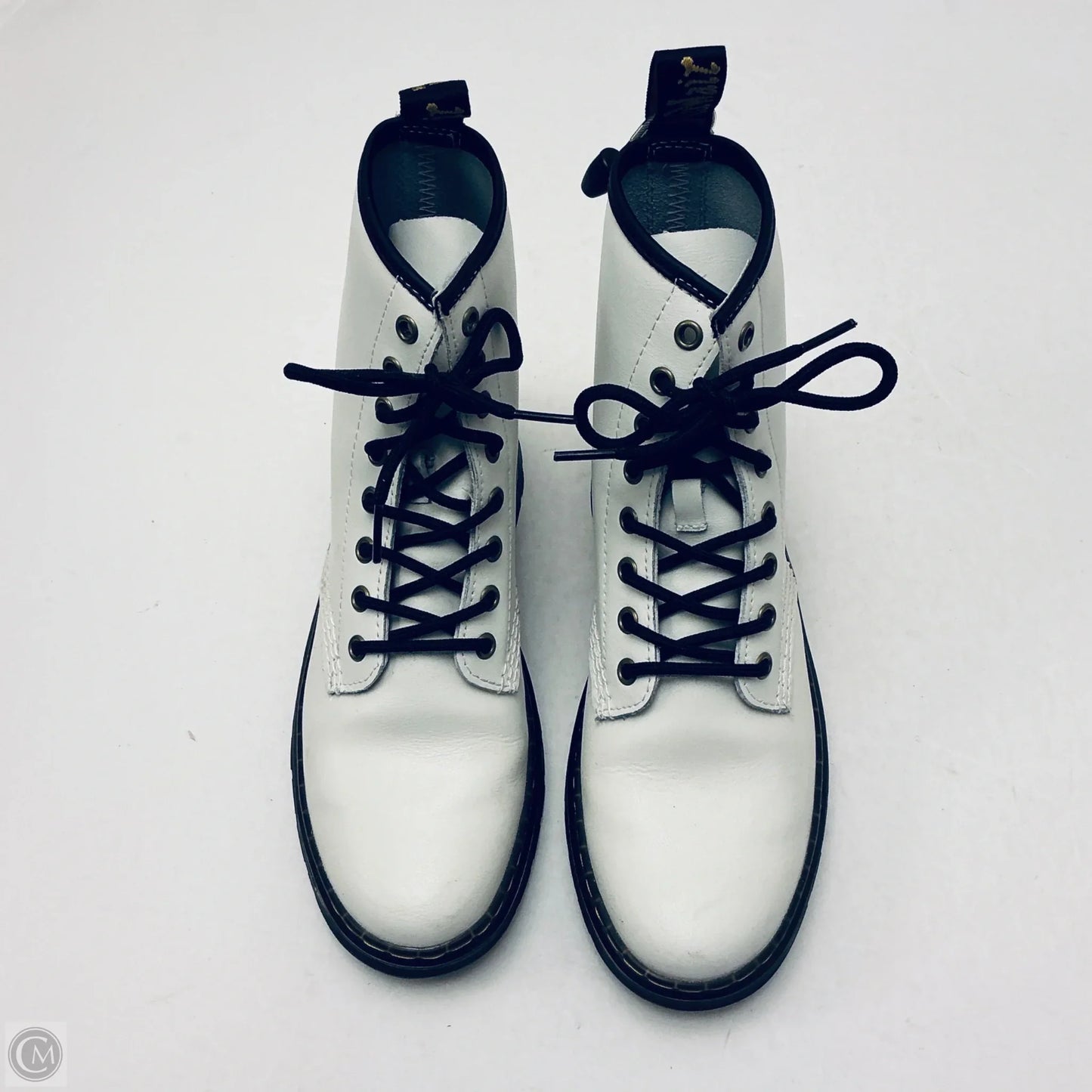Boots Ankle Flats By Dr Martens In White, Size: 7