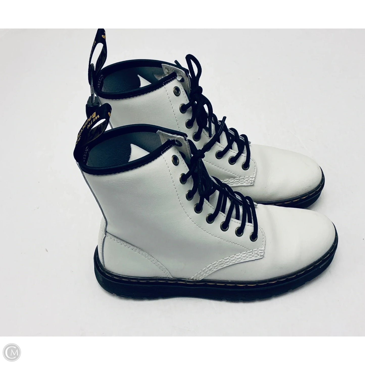 Boots Ankle Flats By Dr Martens In White, Size: 7