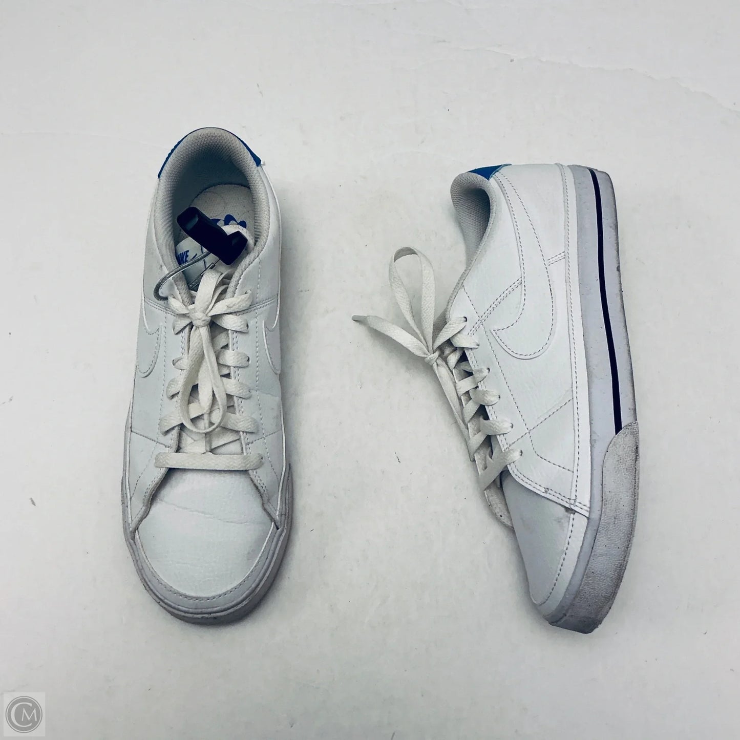 Shoes Sneakers By Nike In White, Size: 8.5