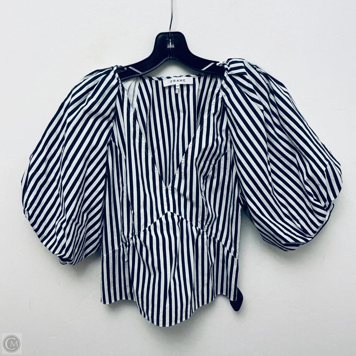 Top Short Sleeve By Frame In Striped Pattern, Size: S