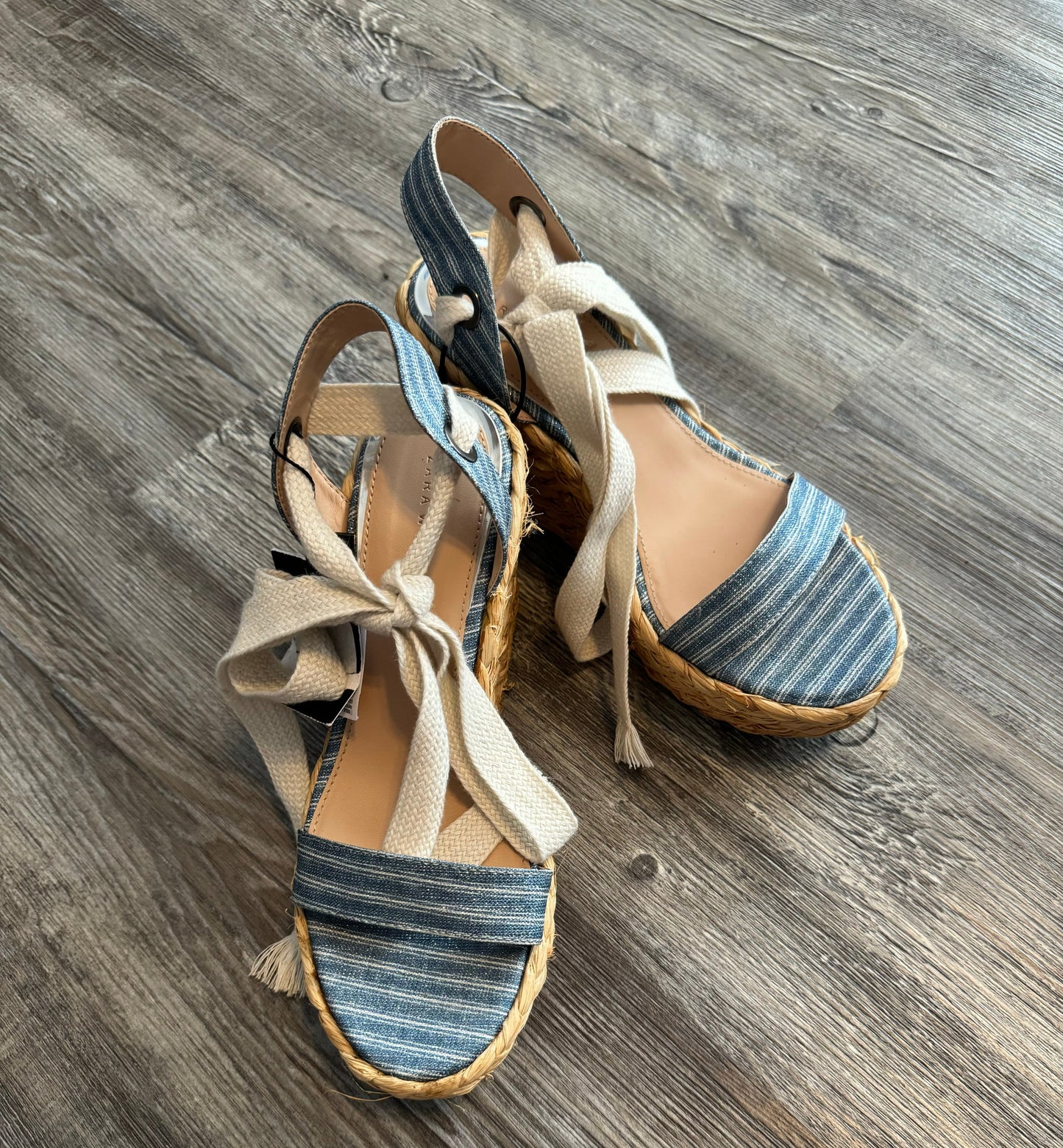 Shoes Heels Wedge By Zara Women  Size: 8