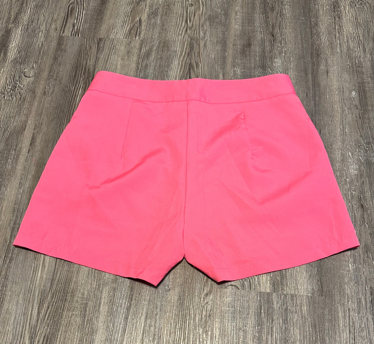 Shorts By Clothes Mentor  Size: L