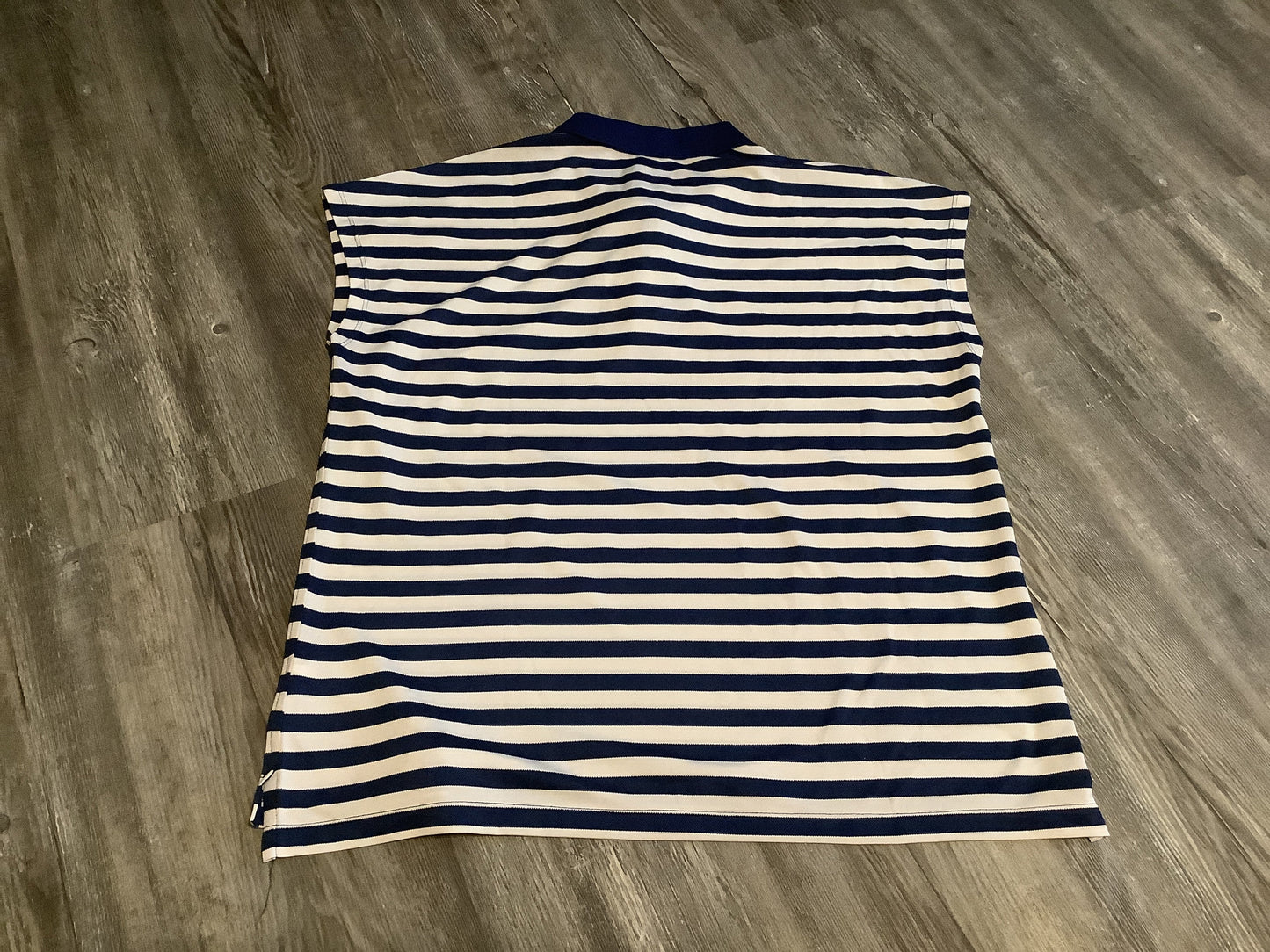 Striped Pattern Athletic Top Short Sleeve Nike Apparel, Size L