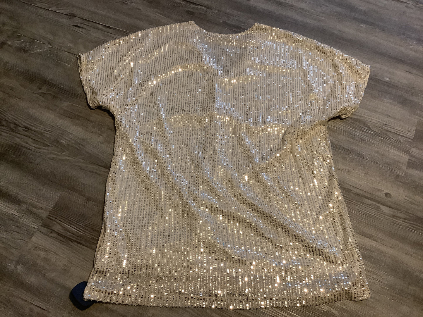 Gold Top Short Sleeve Clothes Mentor, Size M