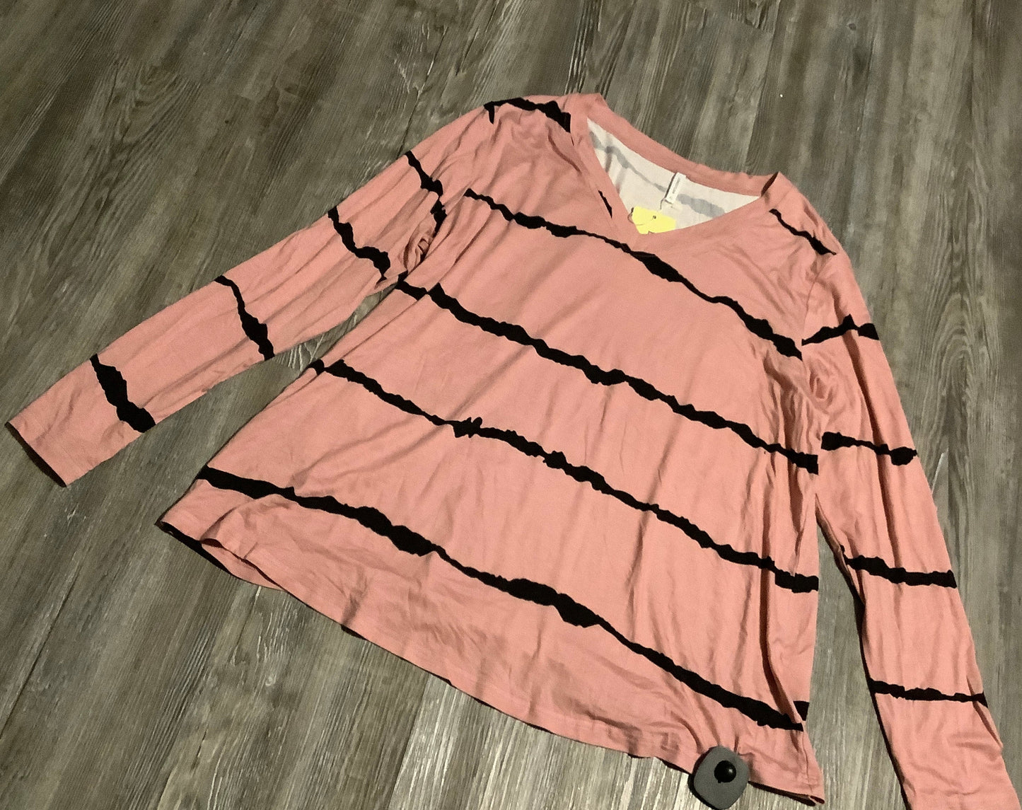 Top Long Sleeve By Clothes Mentor In Striped Pattern, Size: Xl