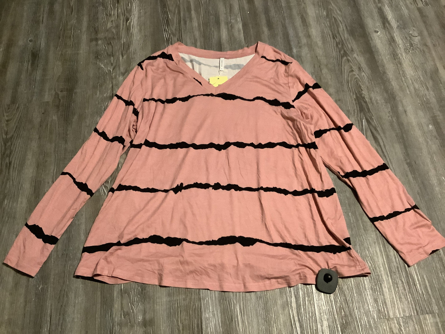 Top Long Sleeve By Clothes Mentor In Striped Pattern, Size: Xl