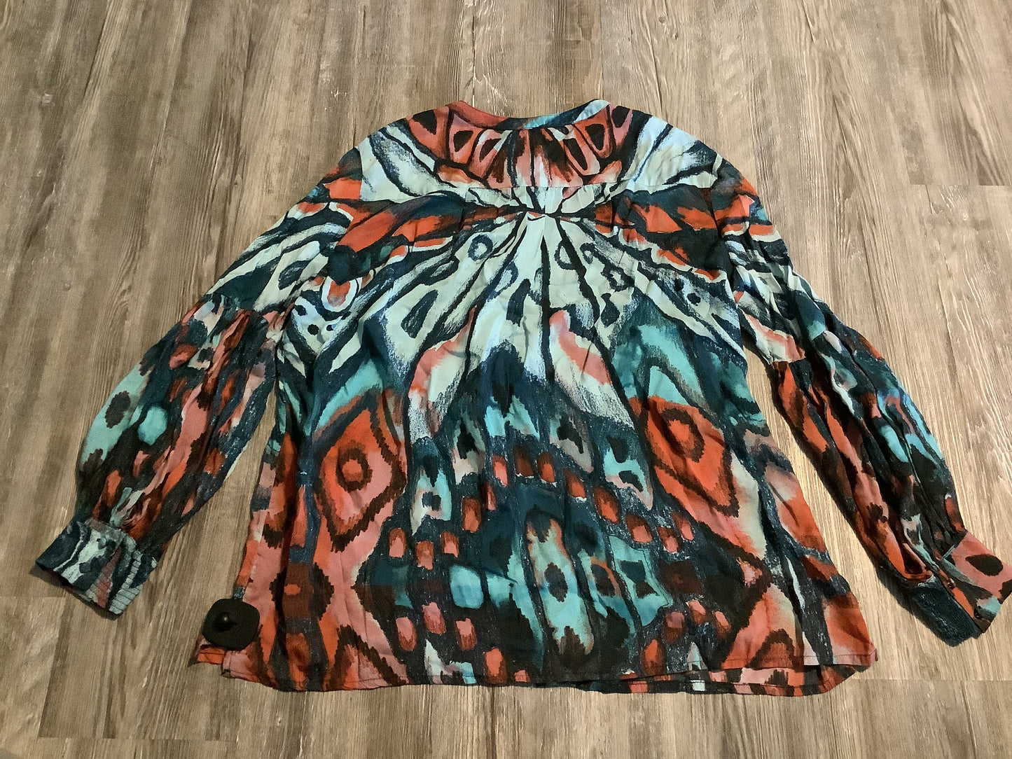 Top Long Sleeve By Chicos In Multi-colored, Size: L