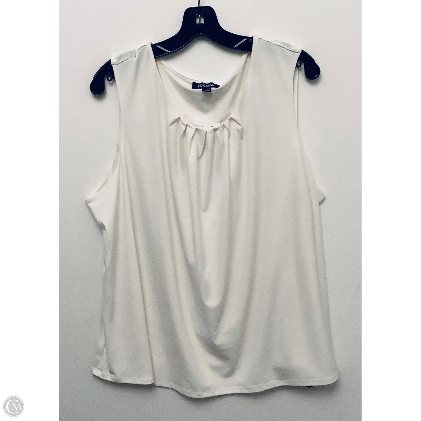 Top Sleeveless By Roz And Ali In White, Size: 3x