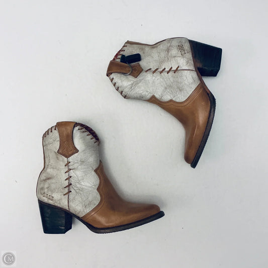 Boots Ankle Heels By Bed Stu In Brown & Cream, Size: 8.5