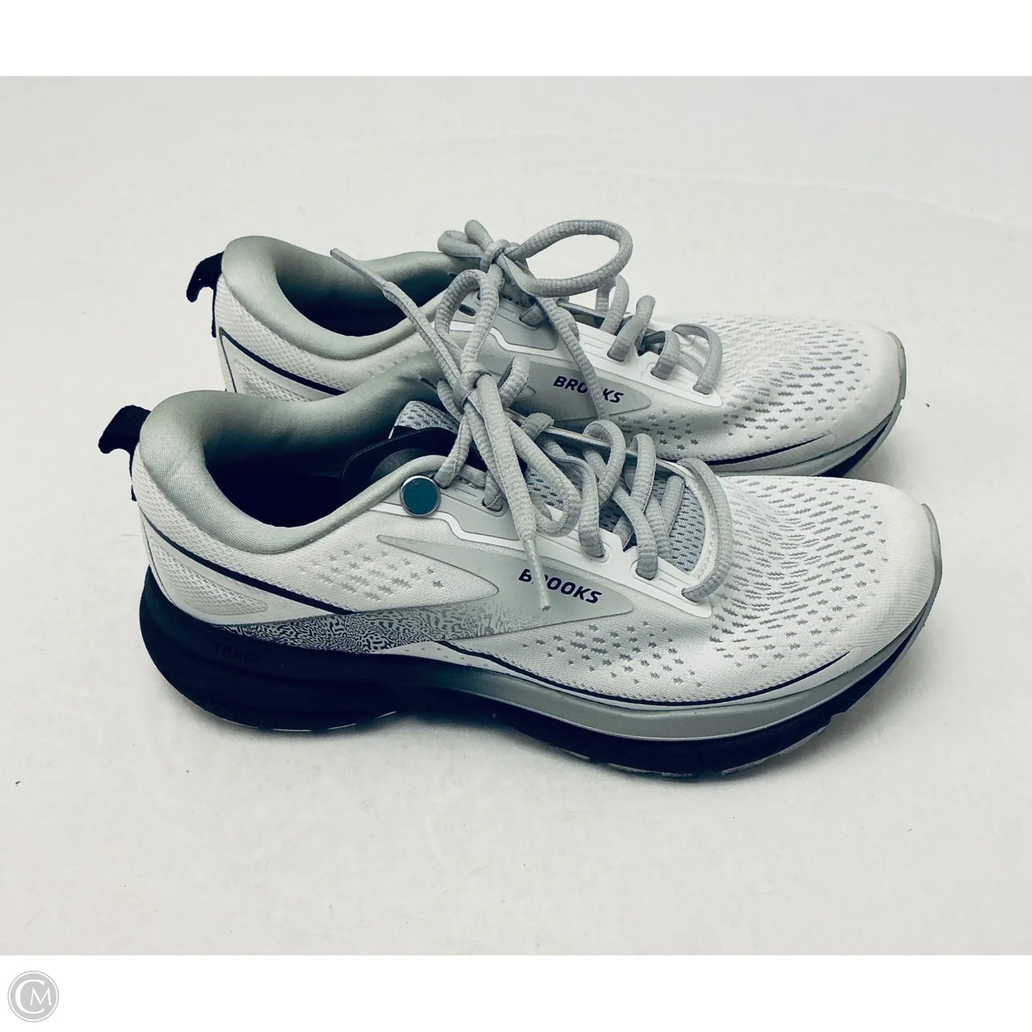 Shoes Athletic By Brooks In Grey, Size: 6