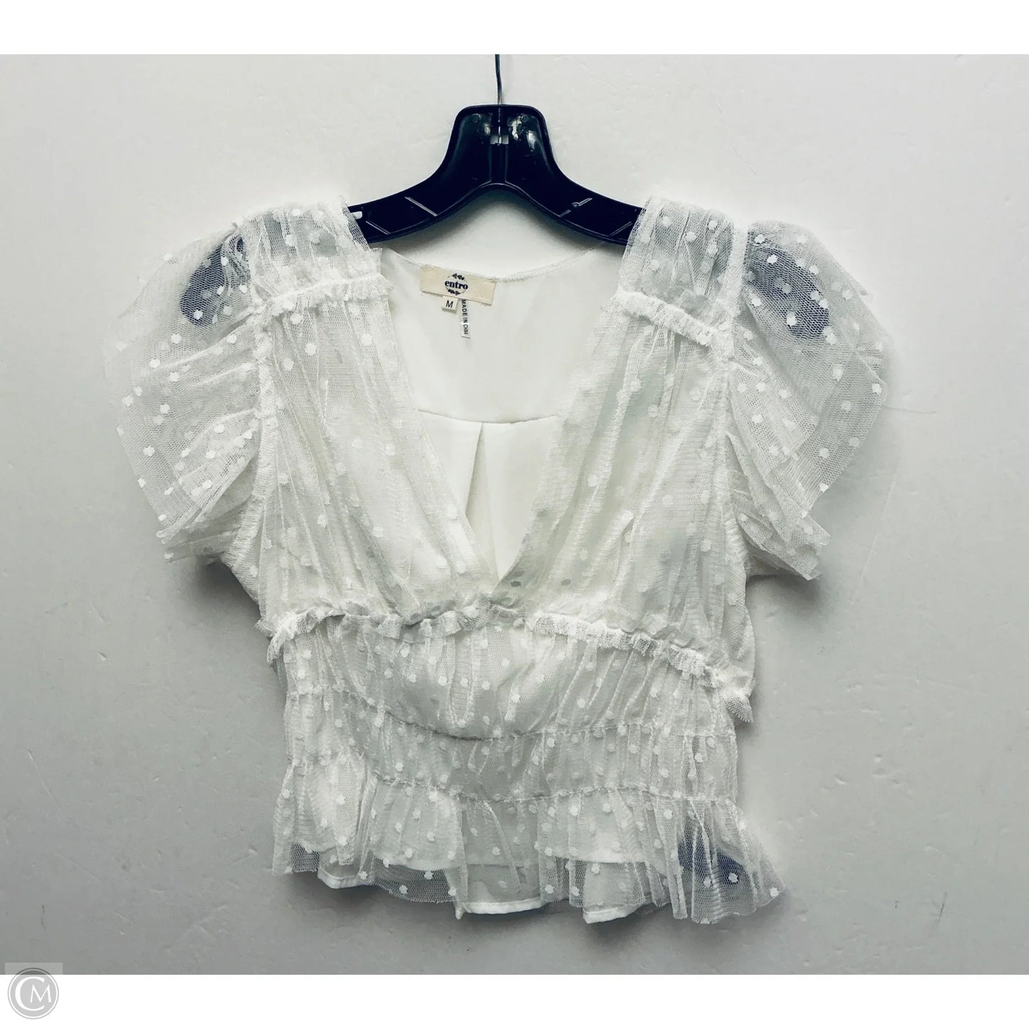 Top Short Sleeve By Entro In White, Size: M