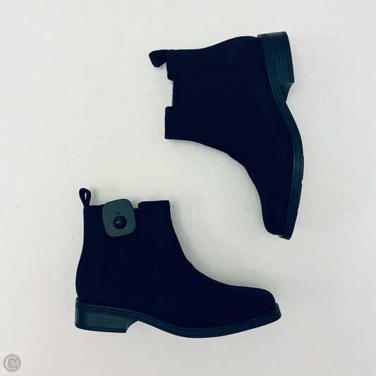 Boots Ankle Flats By Vivaia In Black, Size: 7