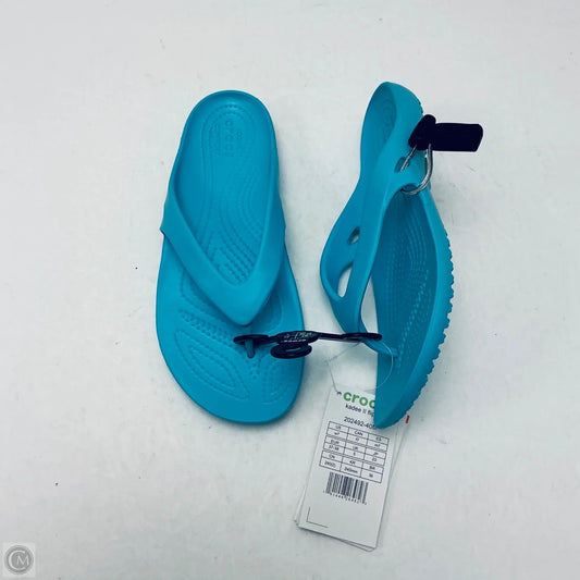 Sandals Flip Flops By Crocs In Multi-colored, Size: 7