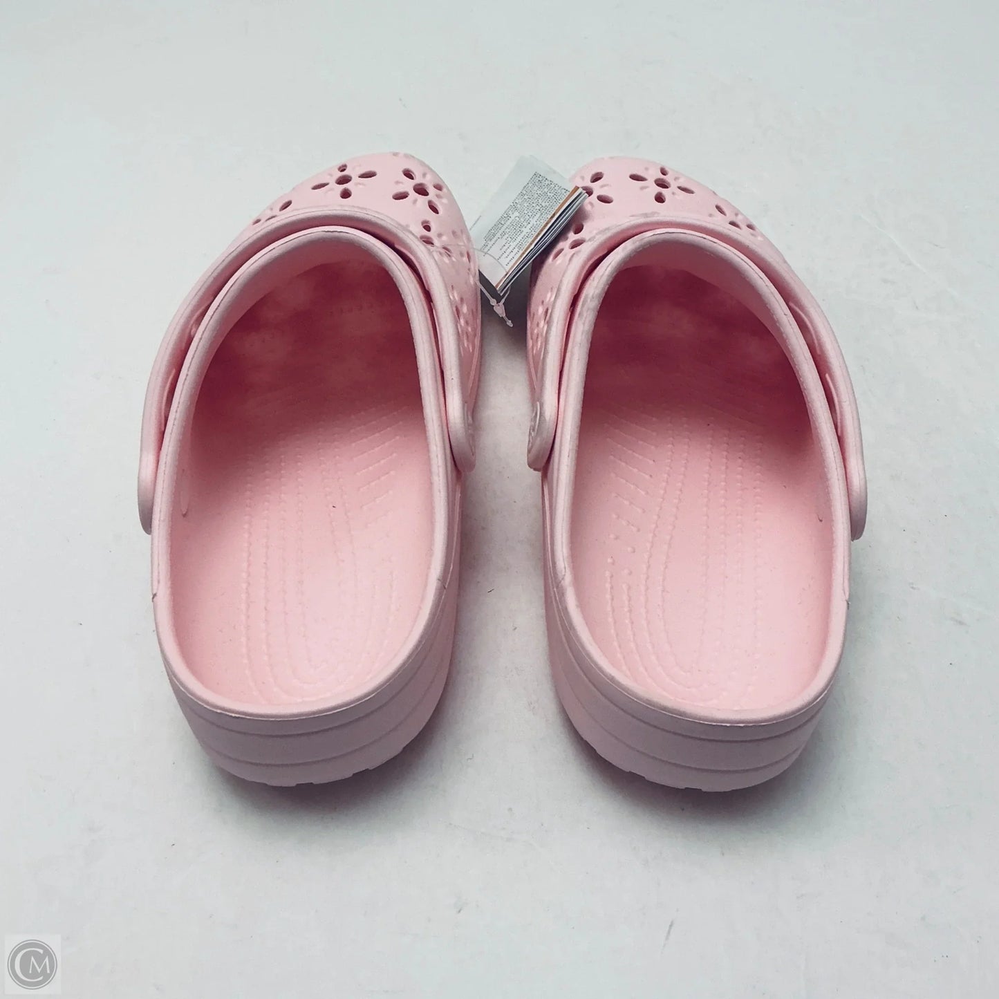 Shoes Flats By Crocs In Pink, Size: 7
