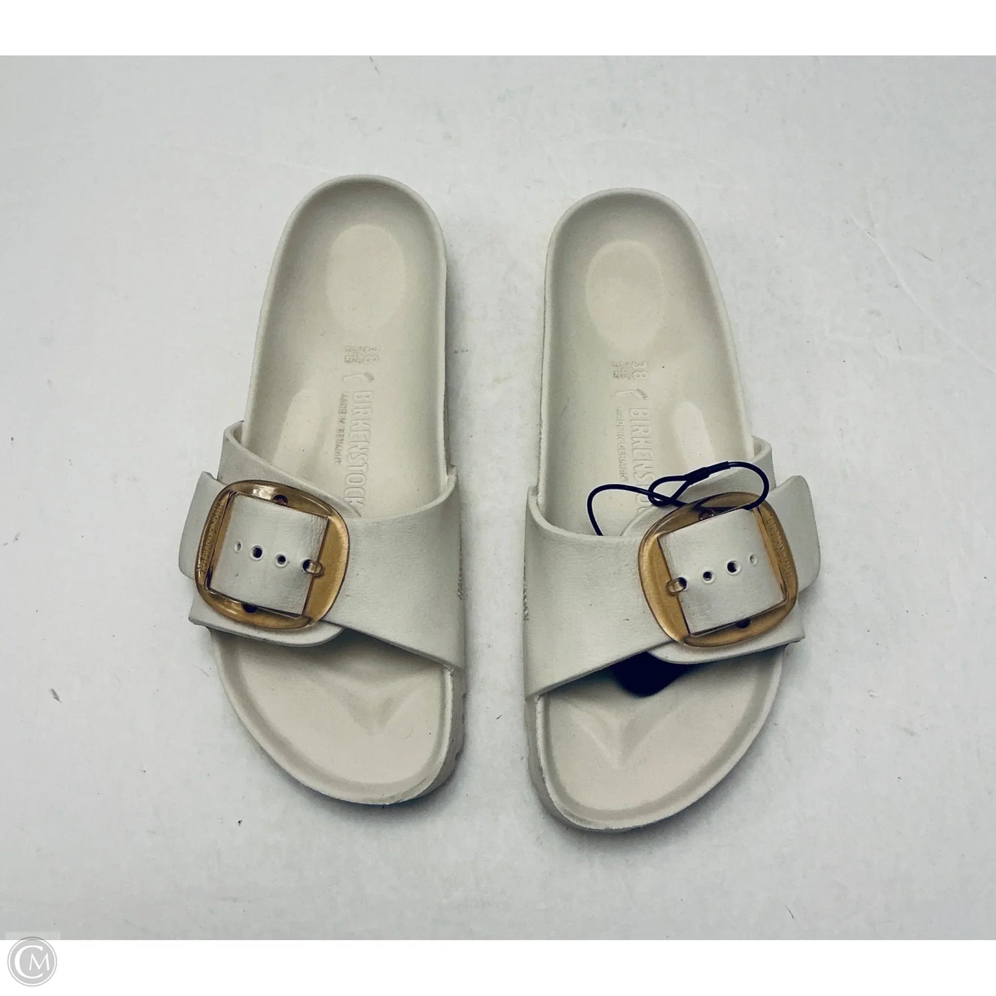 Sandals Flats By Birkenstock In White, Size: 7