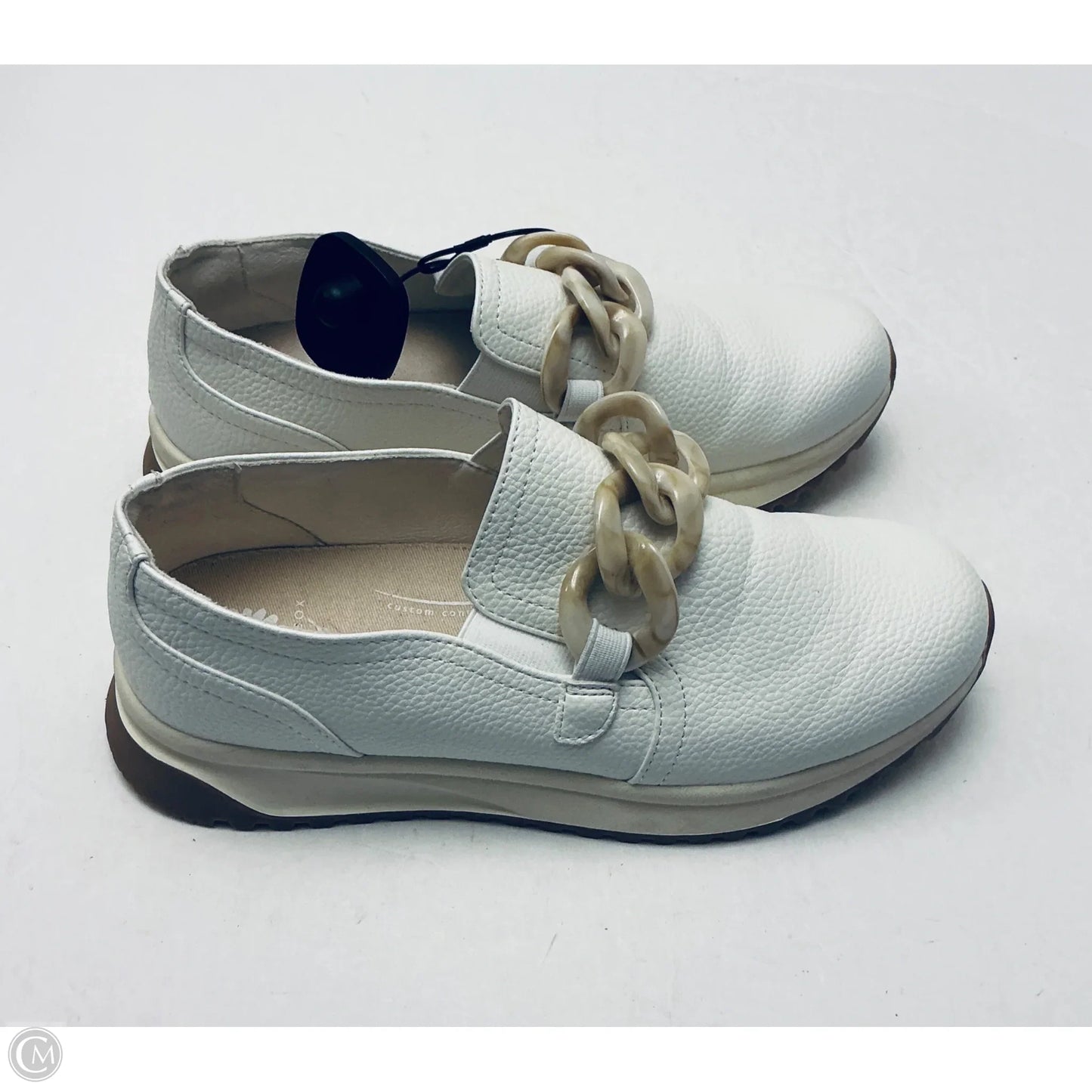 Shoes Sneakers By Yellow Box In White, Size: 7