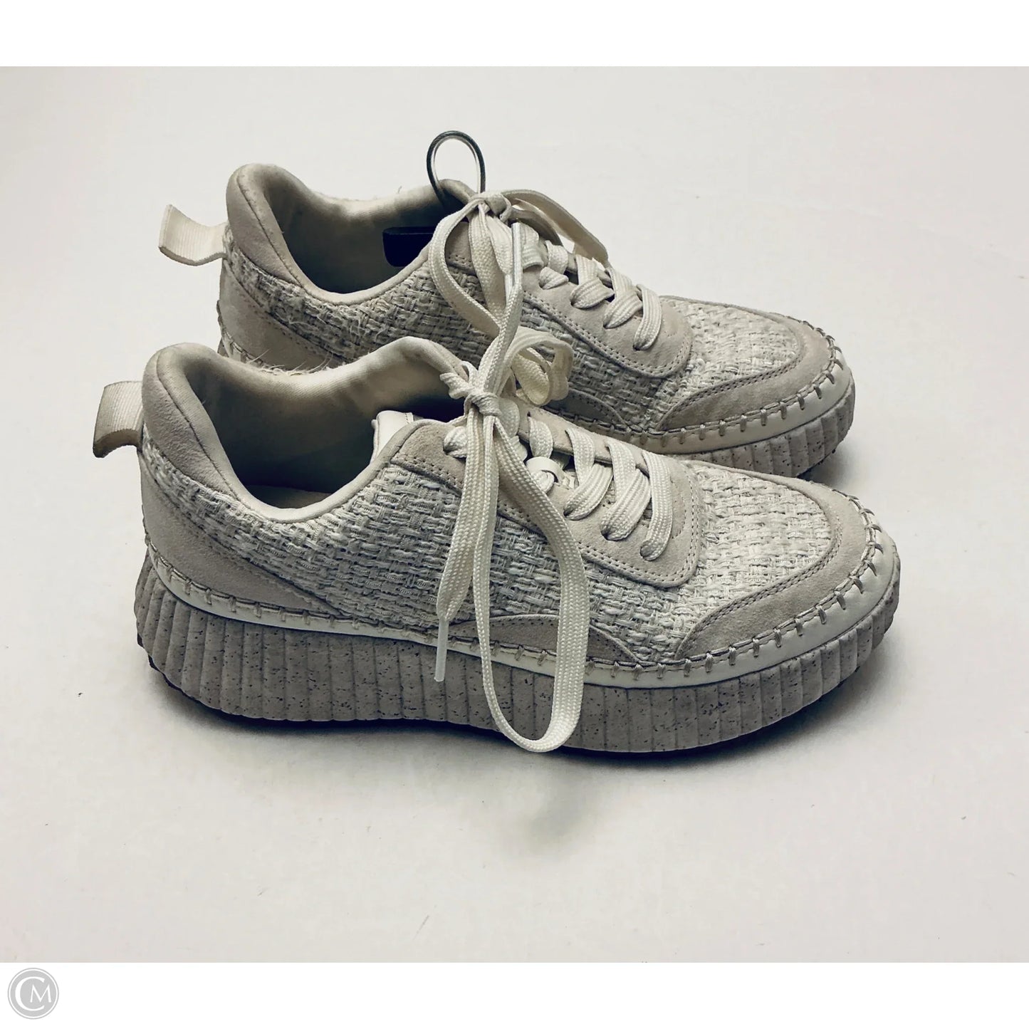 Shoes Sneakers By Universal Thread In White, Size: 7.5